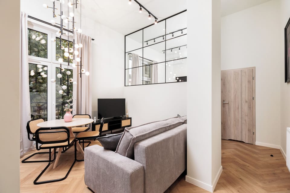 C. Krowoderska 55 | Living room | TV