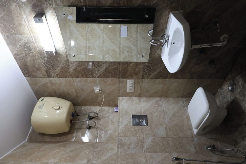 Single Room | Bathroom
