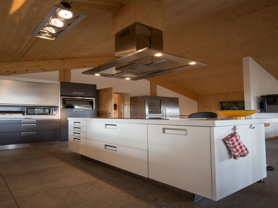 Chalet | Private kitchen | Electric kettle, toaster