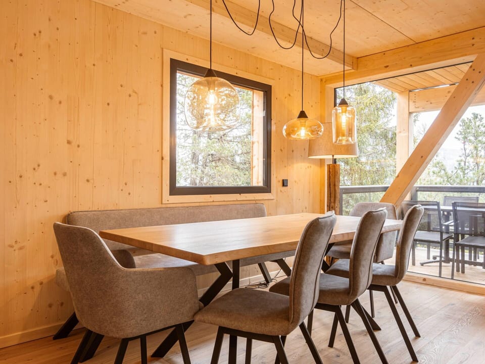 Chalet | Dining
