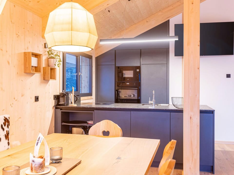 Chalet | Dining