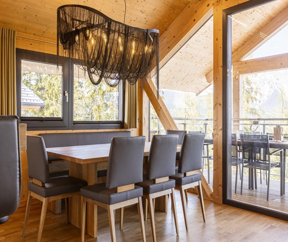 Chalet | Dining