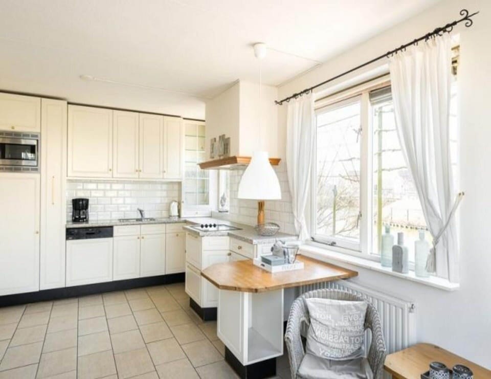 House | Private kitchen | Electric kettle
