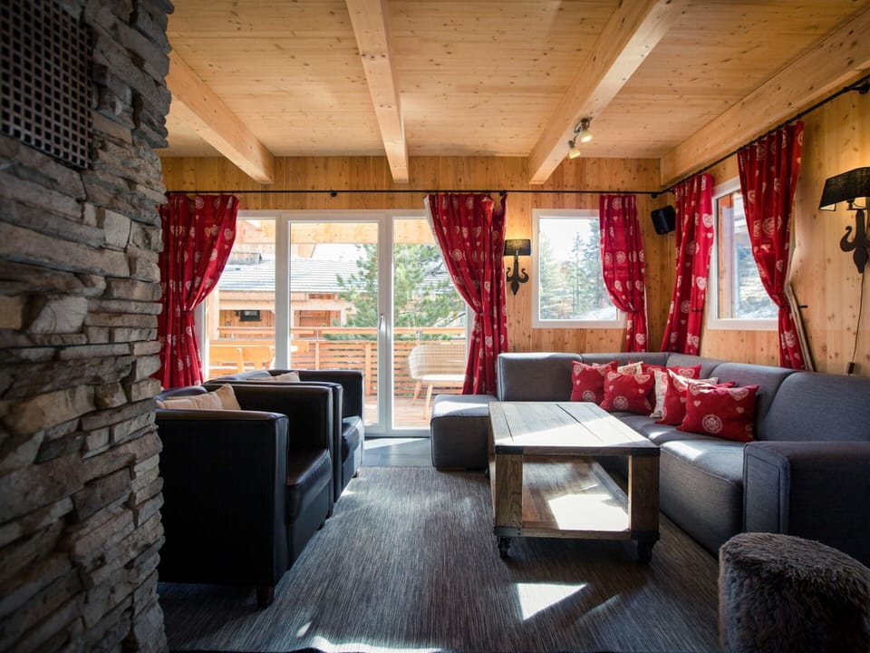 Chalet | Living area