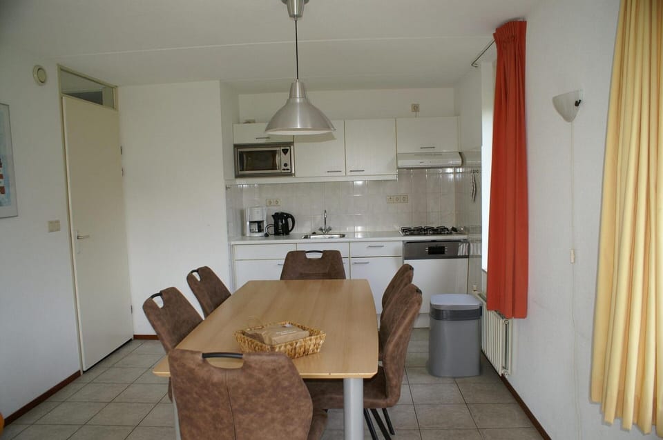 House | Dining