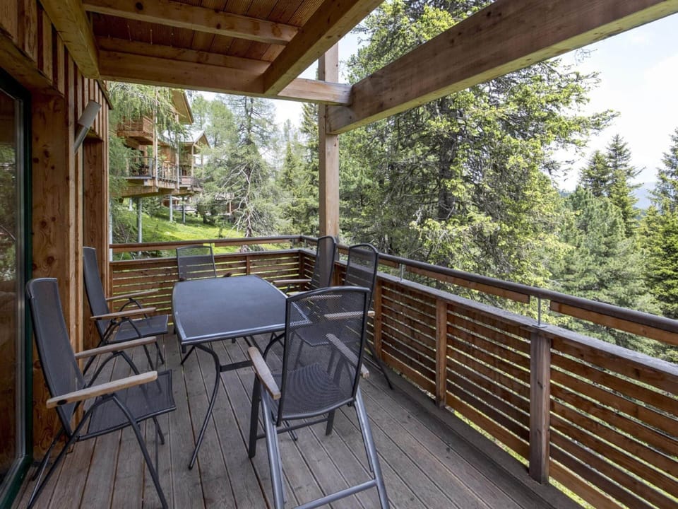 Chalet | Balcony