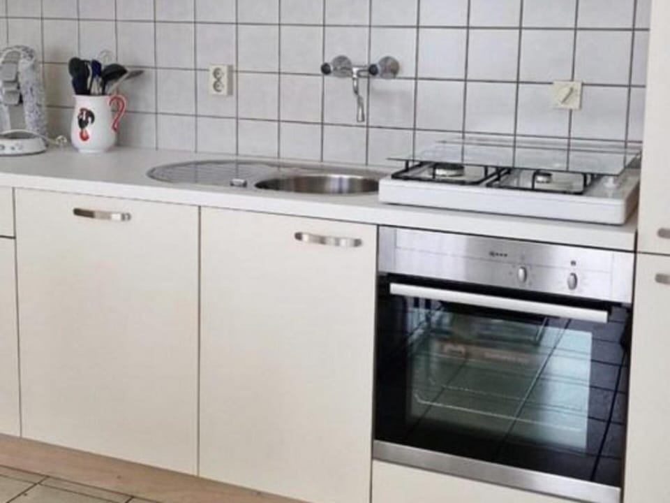 House | Private kitchen | Electric kettle, toaster