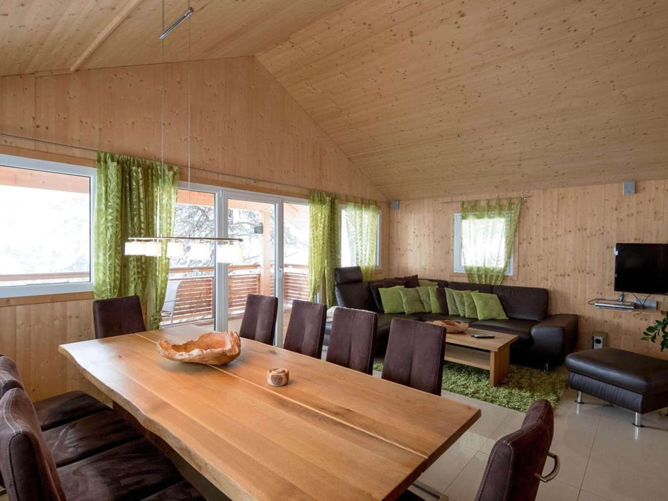 Chalet | Dining