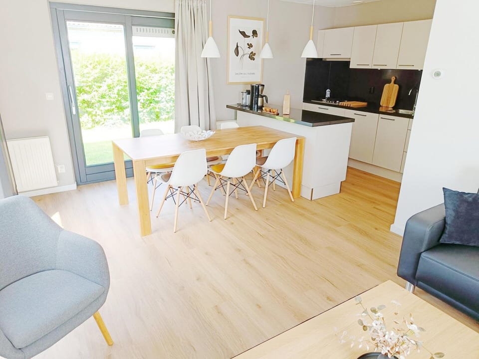 House | Dining