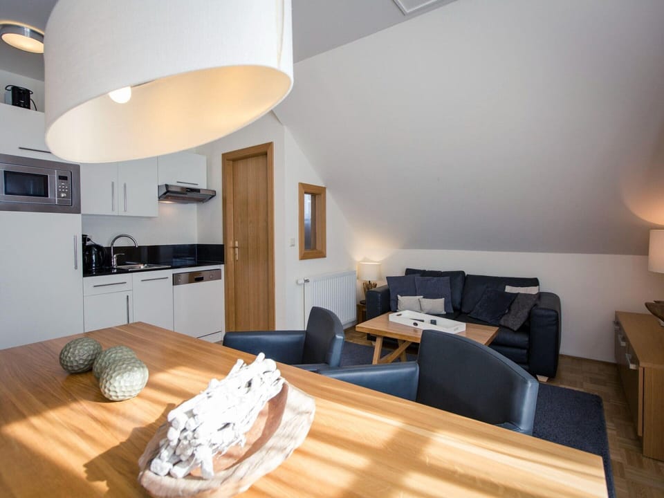 Apartment | Private kitchen | Electric kettle, toaster