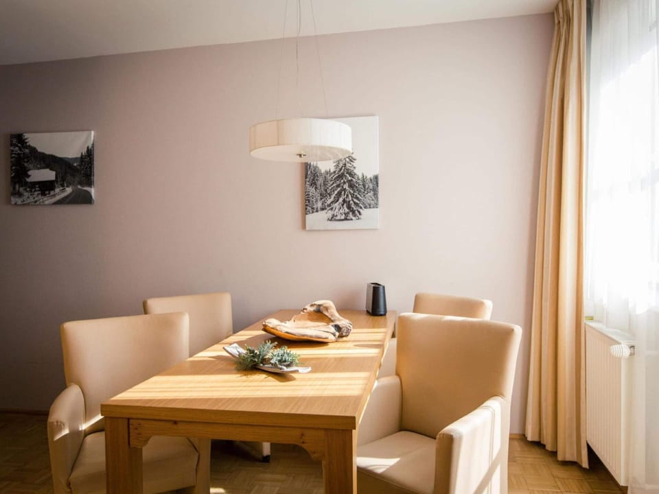 Apartment | Dining