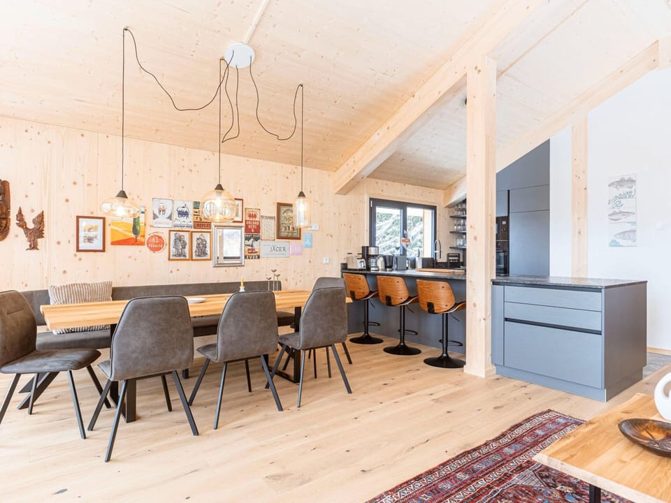 Chalet | Dining