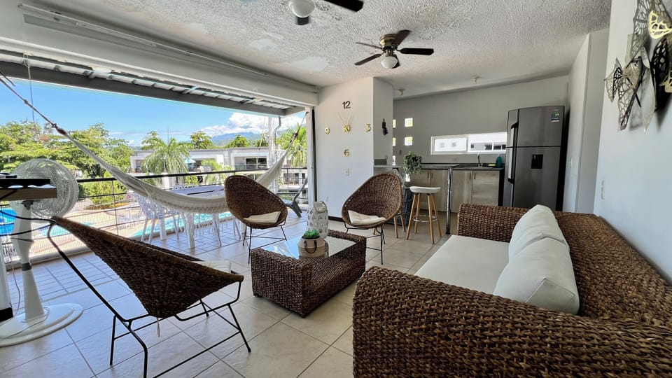 Family Apartment, Pool View | Living area