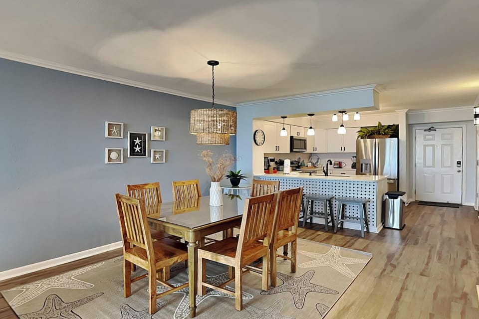 Condo, Multiple Beds, Balcony, Ocean View (Terrace at Pelican Beach #703) | Dining