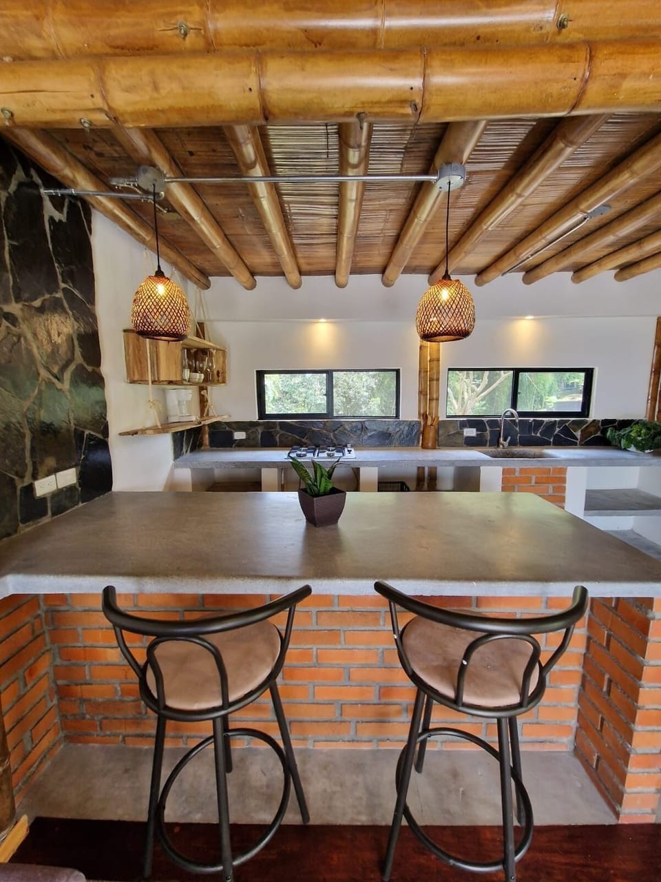 Deluxe Apartment, Garden View | Private kitchen | Shared fridge