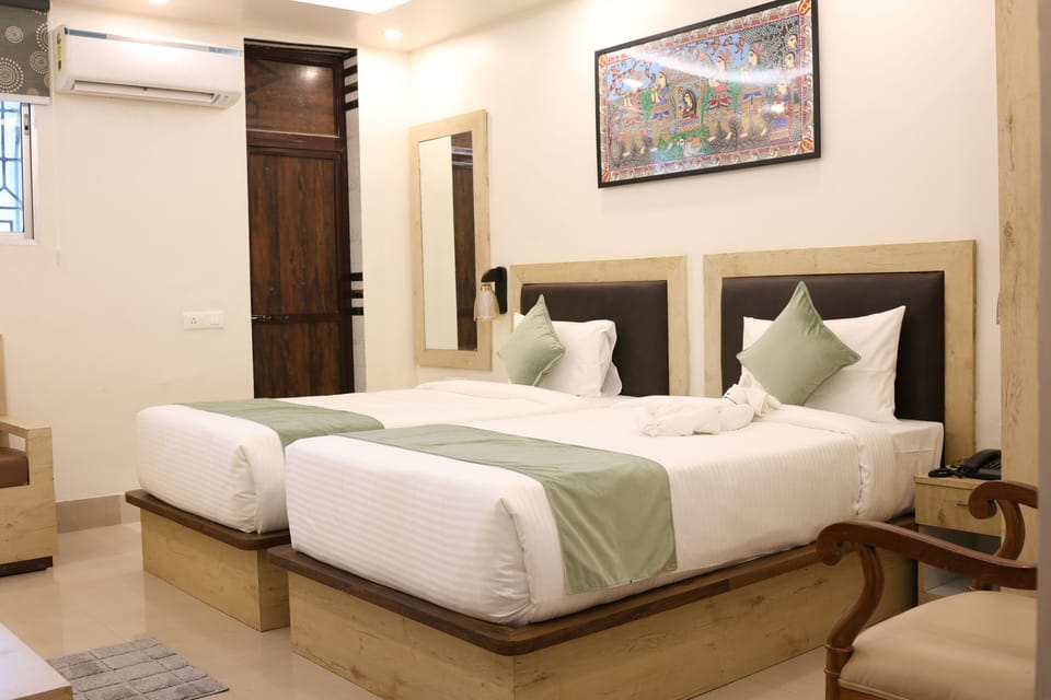 Premium Room, 1 Bedroom | Laptop workspace, free WiFi