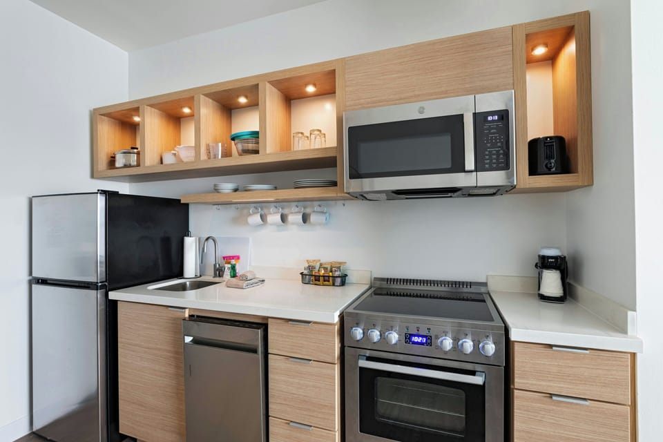 Suite, 1 Bedroom | Desk, laptop workspace, WiFi (free), bed sheets