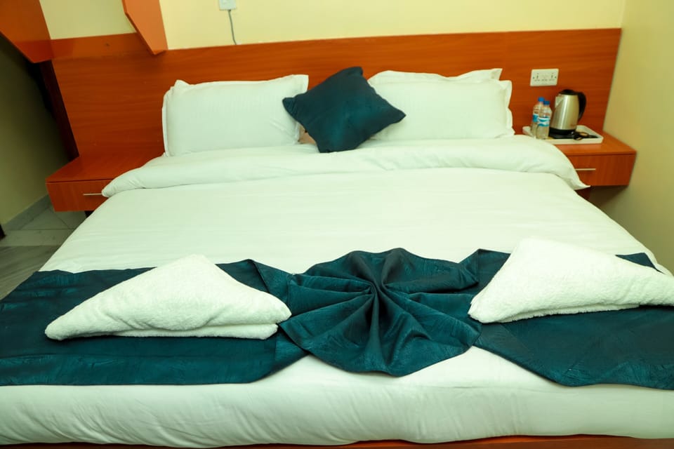 Standard Double Room, Courtyard View | Desk, laptop workspace, blackout drapes, free WiFi