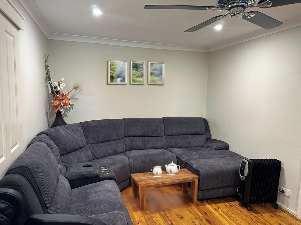 Family House, 4 Bedrooms, Kitchen, Garden View | Living area