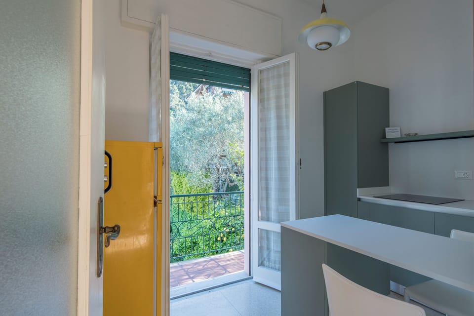 Apartment, Sea View | Private kitchen | Full-size fridge, microwave, dishwasher, cookware/dishes/utensils