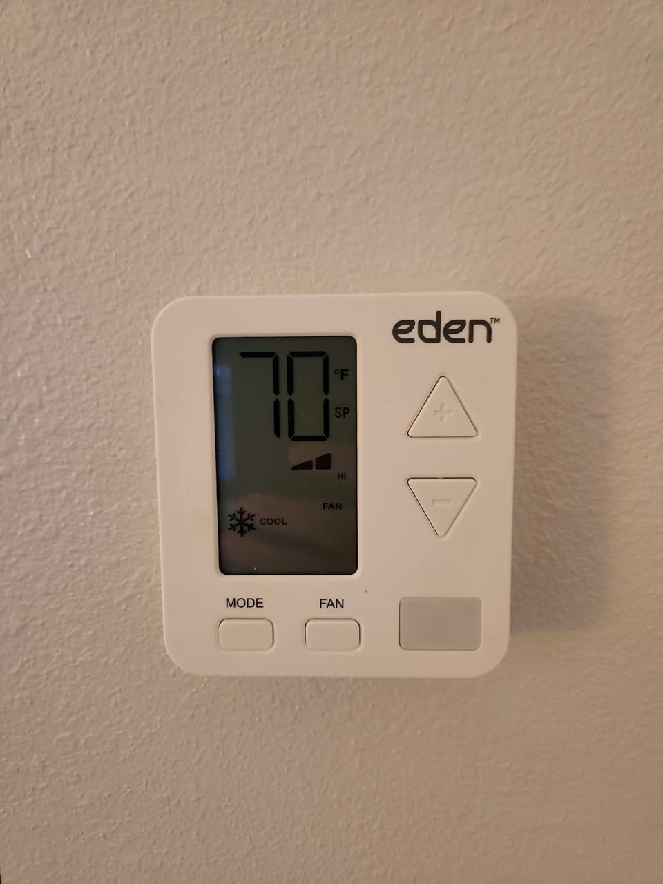 Standard Room | Living area | 40-inch Smart TV with cable channels