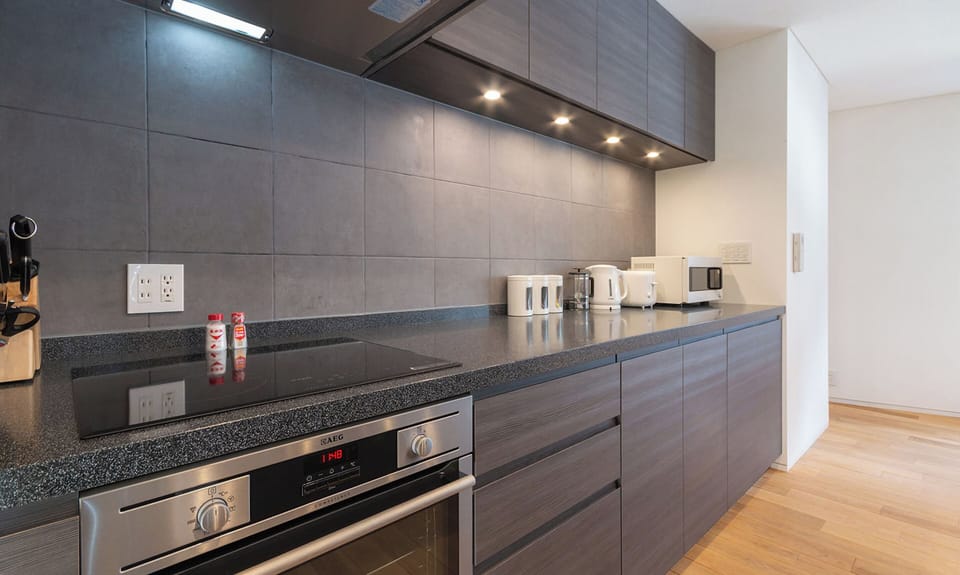 House, 4 Bedrooms | Private kitchen