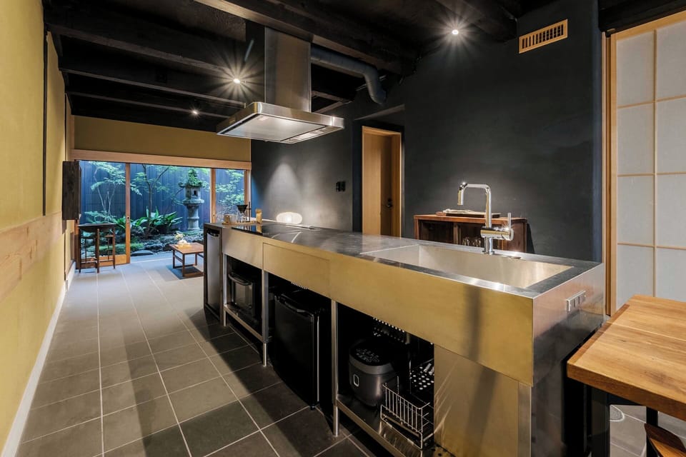 Traditional House, 2 Bedrooms, Kitchen, Garden View | Private kitchen | Mini-fridge, microwave, stovetop, electric kettle