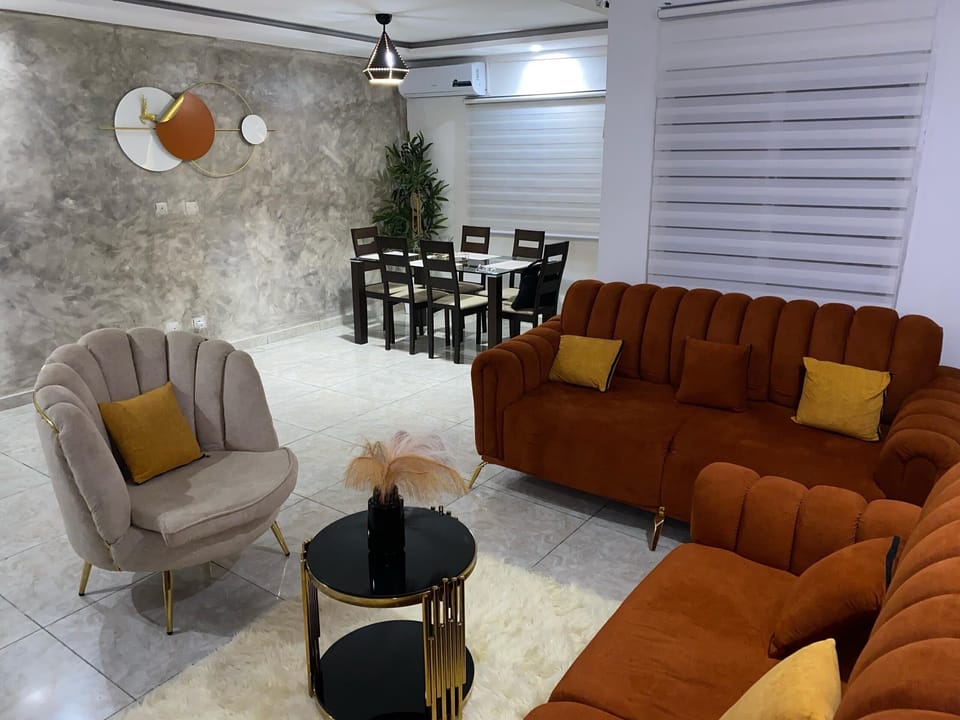 Apartment | Living area | Flat-screen TV
