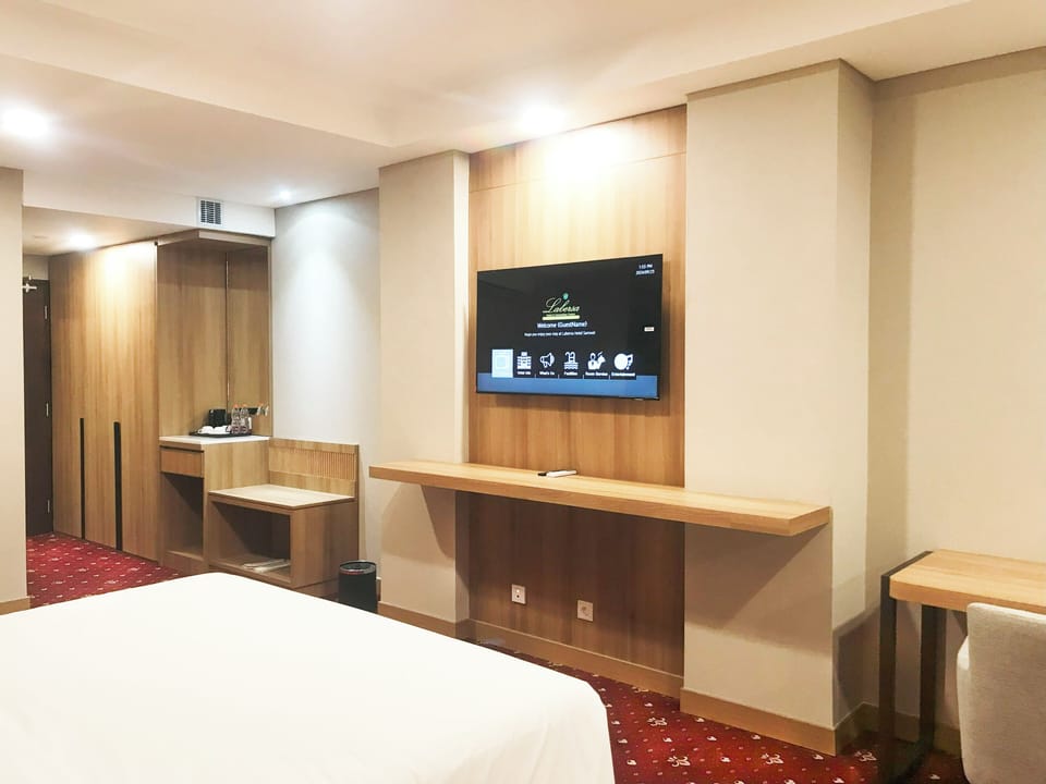 Junior Suite | Premium bedding, Select Comfort beds, desk, blackout drapes