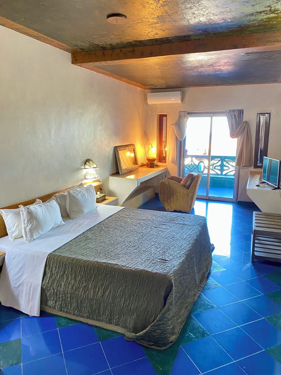 Suite, Sea View | In-room safe, free WiFi