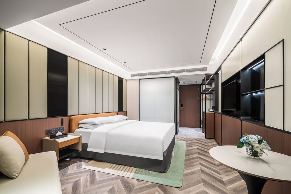 Executive Room | Minibar, in-room safe, WiFi (free)