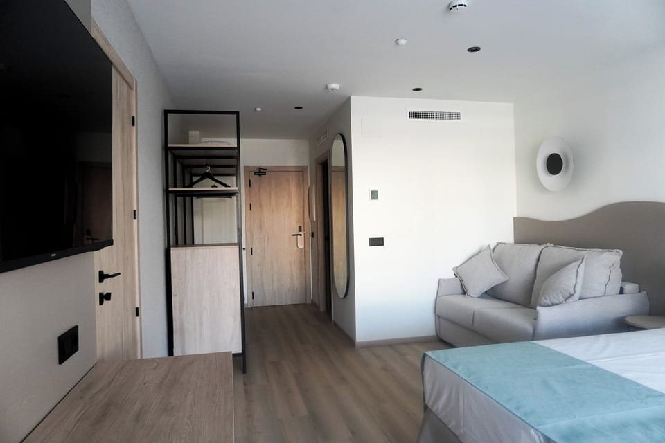 Minibar, in-room safe, desk, iron/ironing board (on request)