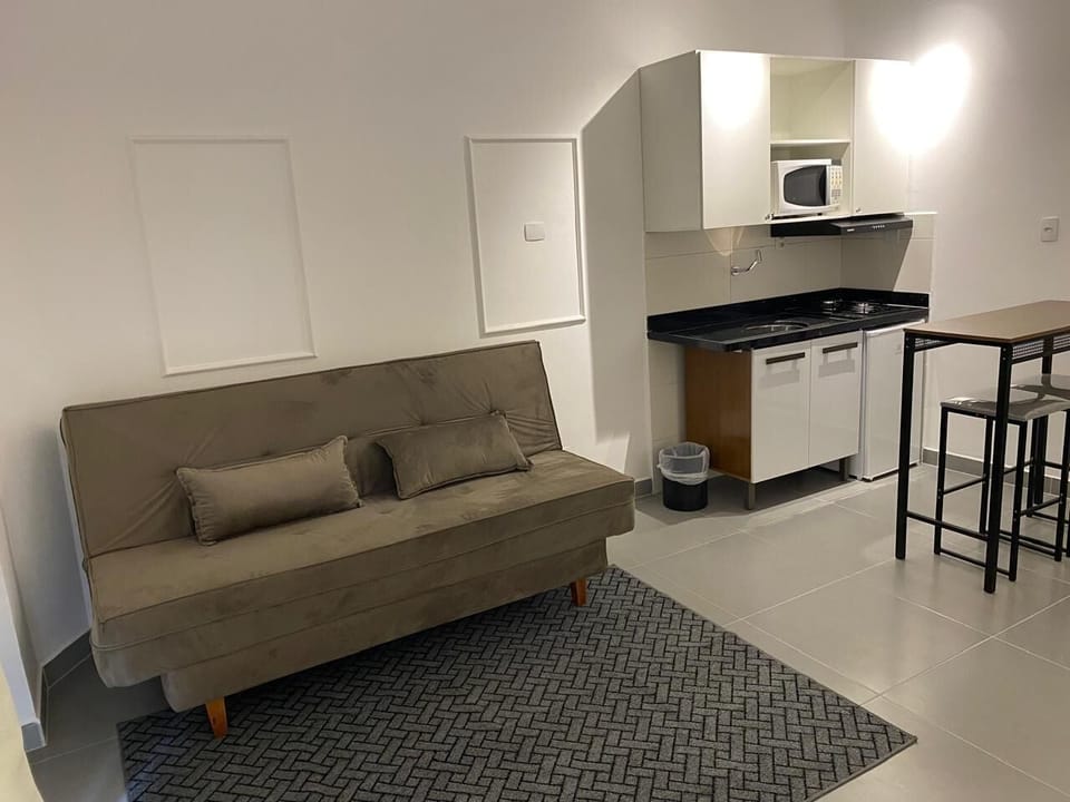 Deluxe Apartment | 1 bedroom, in-room safe, laptop workspace, blackout drapes