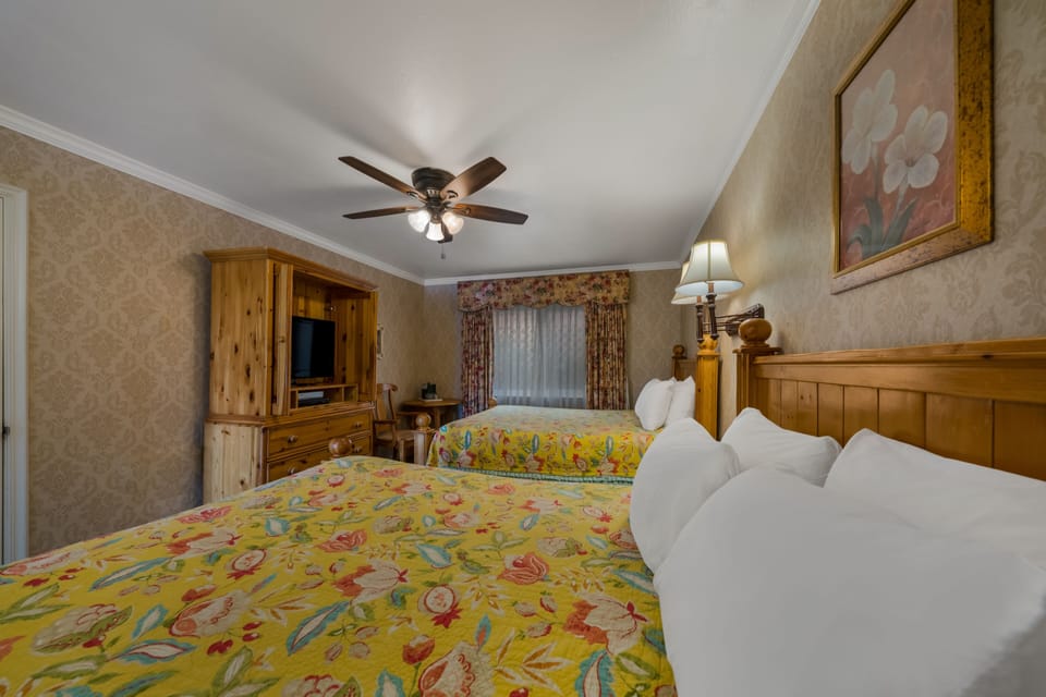 Double Room, 2 Queen Beds | Premium bedding, pillowtop beds, iron/ironing board, WiFi (free)