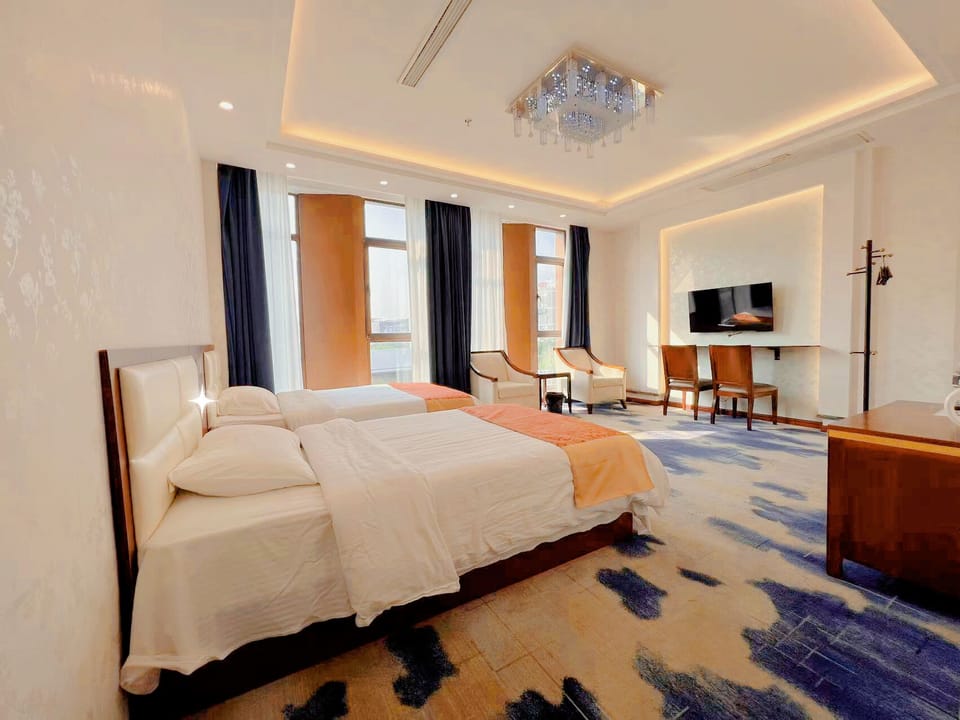 Family Suite, Courtyard View | Free WiFi, bed sheets