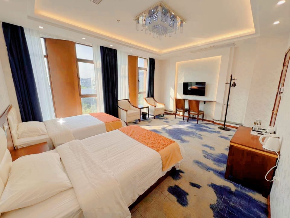 Family Suite, Courtyard View | Free WiFi, bed sheets