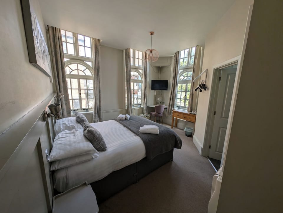 Comfort Double Room | Free WiFi