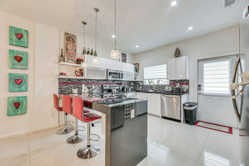 House (2 Bedrooms) | Interior