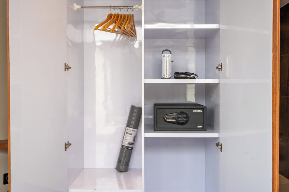 Villa, 3 Bedrooms | Wardrobe