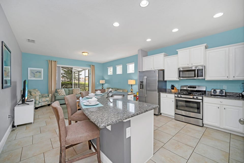 Villa, Multiple Beds, Pool Access, Pool View (5419 Oakgrain) | Private kitchen | Fridge, microwave, oven, stovetop