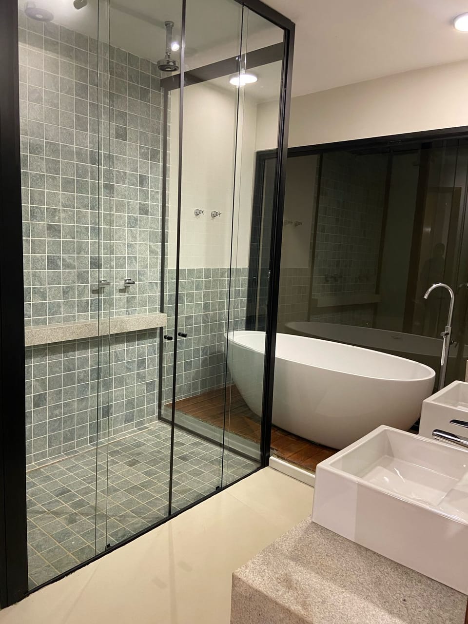Deluxe Villa, 1 Bedroom | Bathroom | Shower, free toiletries, towels, soap