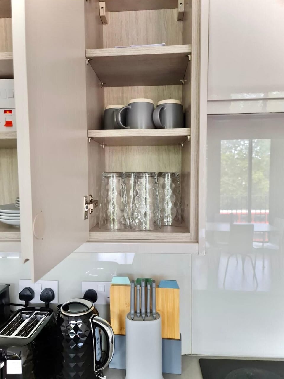 Apartment | Private kitchen | Fridge, microwave, oven, stovetop