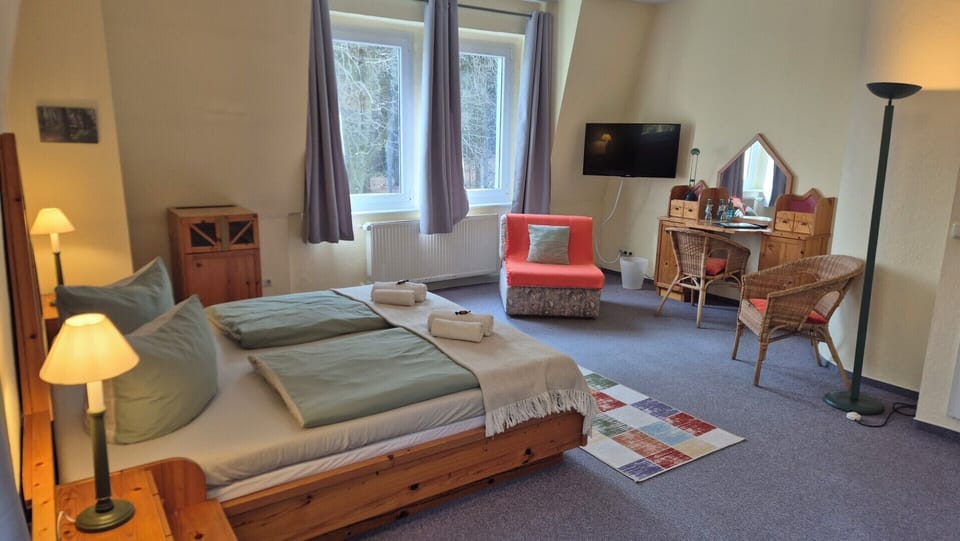 Comfort Double Room | Desk, laptop workspace, soundproofing, free WiFi
