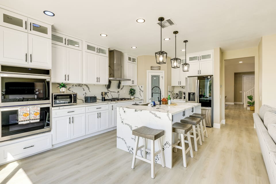House (5 Bedrooms) | Interior