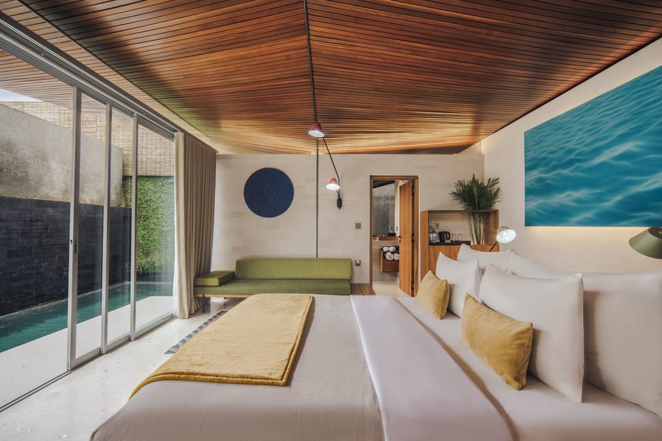 Grand One Bedroom Private Pool Villa with Jacuzzi | Hypo-allergenic bedding, minibar, in-room safe, free WiFi