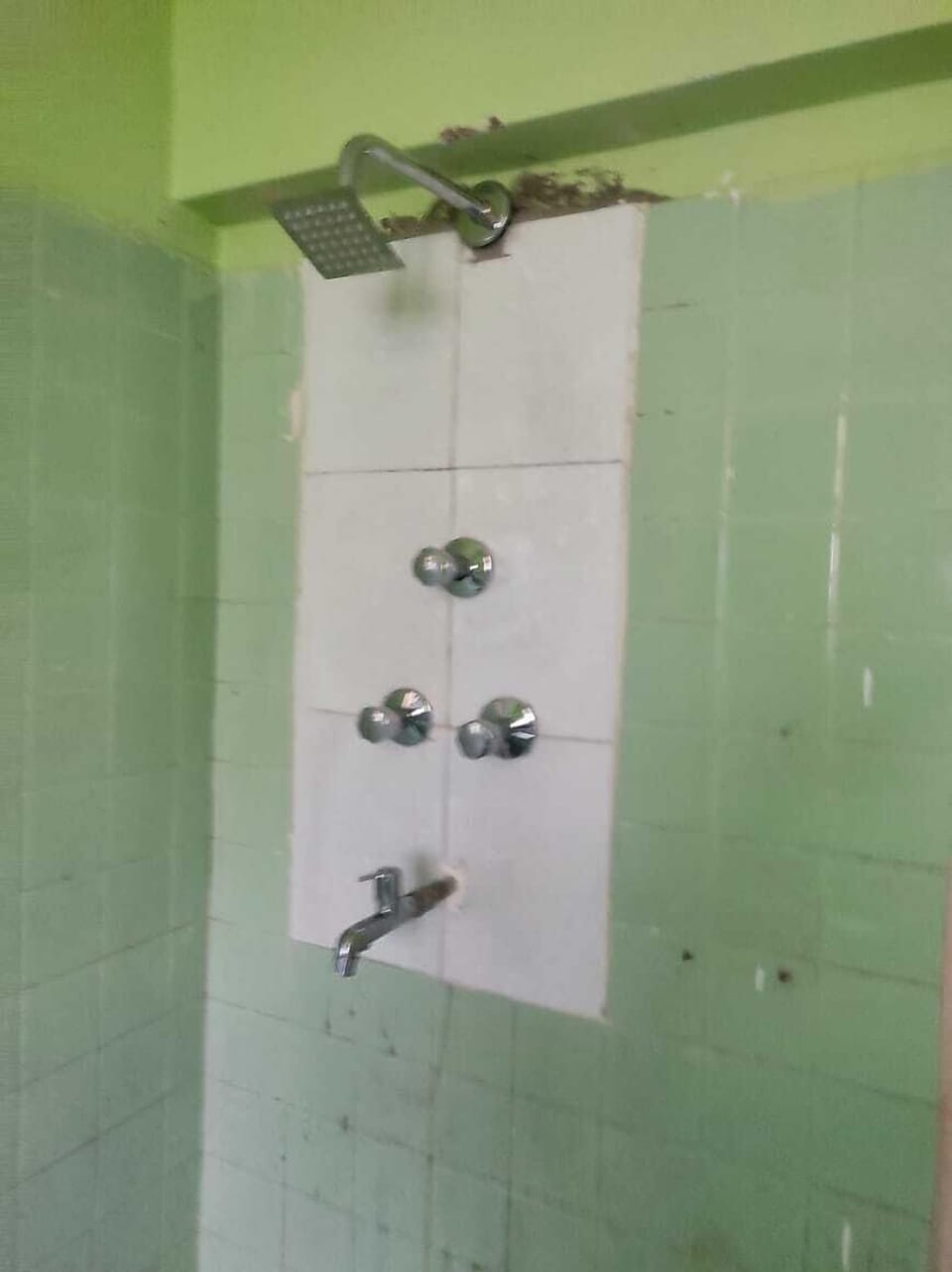 Standard Room, Balcony, City View | Bathroom
