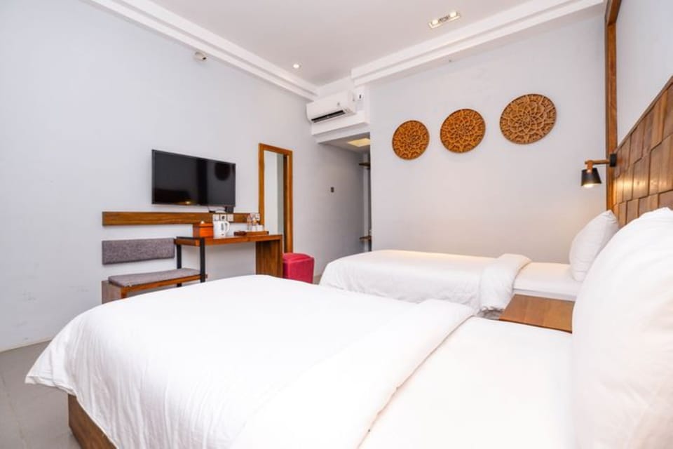 Standard Twin Room