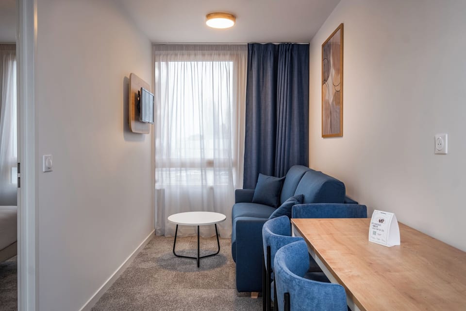 Classic Apartment, 1 Bedroom | Living area