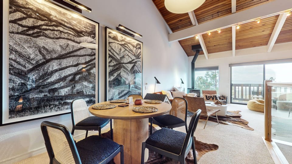 Condo, 2 Bedrooms | Dining