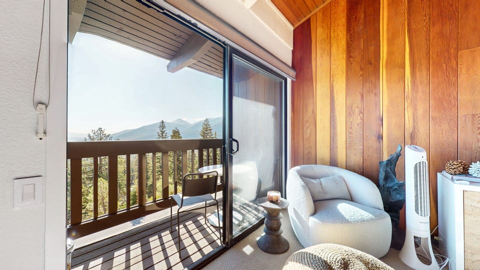 Condo, 2 Bedrooms | Interior